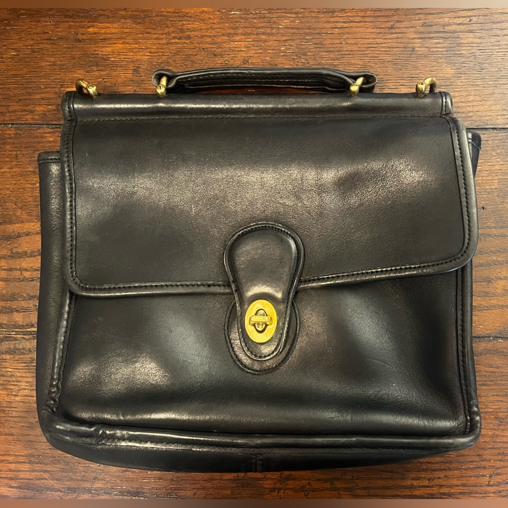 Vintage Coach Willis Leather Handbag with brass hardware